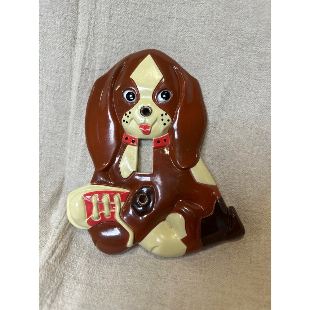 Vintage 1975 Puppy Light Switch Plate by The First Years